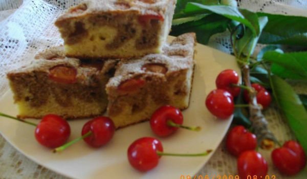 Кекс с череши и какао