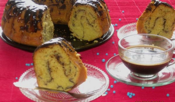Кекс с карамел и шоколад