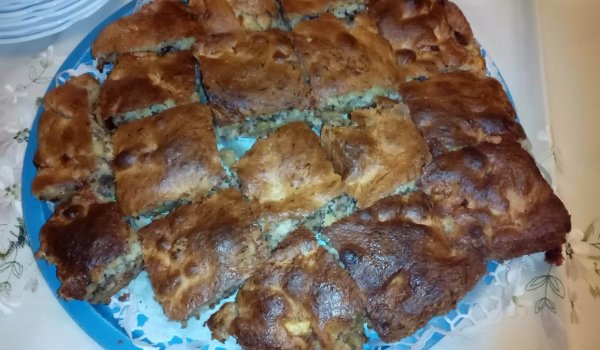 Кекс с круши, орехи и канела