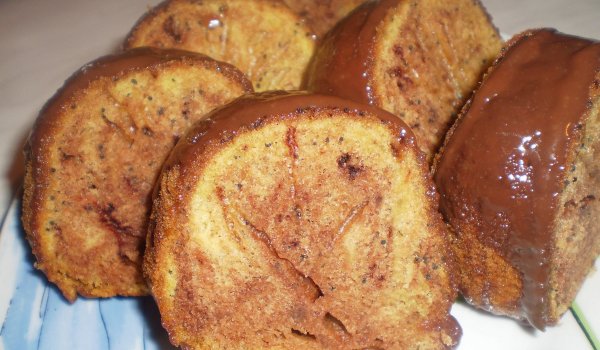 Кекс с маково семе и какао