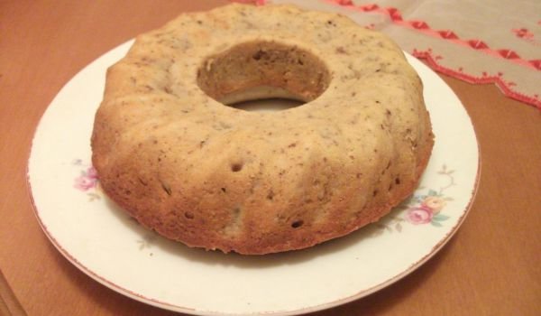 Кекс с масло и орехи