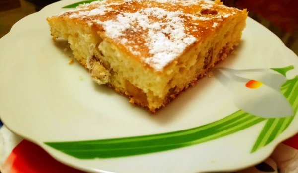 Кекс с орехи и мед