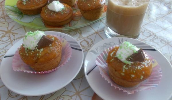 Кексчета с шоколад и сладко от кайсии