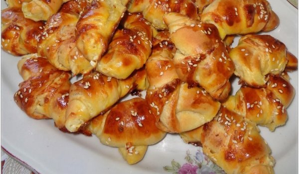 Кифлички, меки като памук
