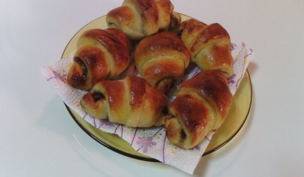 Кифлички с домашно сладко