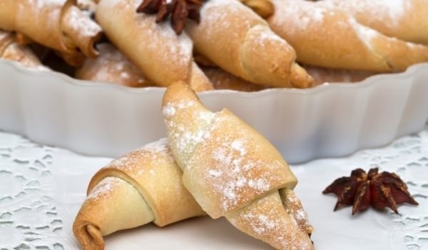 Кифлички с халва