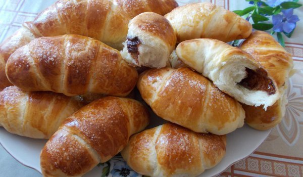 Кифлички с мас и шоколад