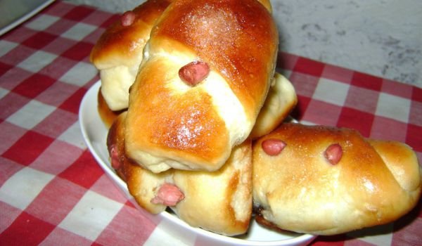 Кифлички с шоколад и фъстъци