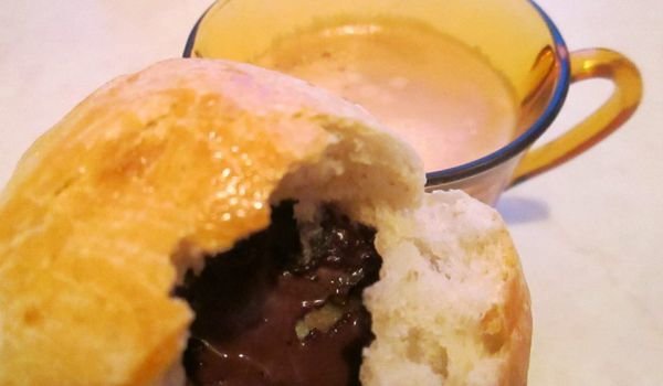 Кифлички с шоколад