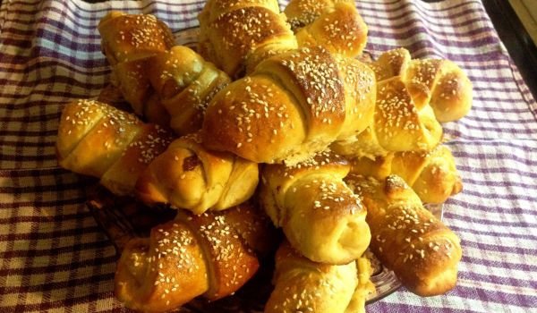 Кифлички със смокиново сладко