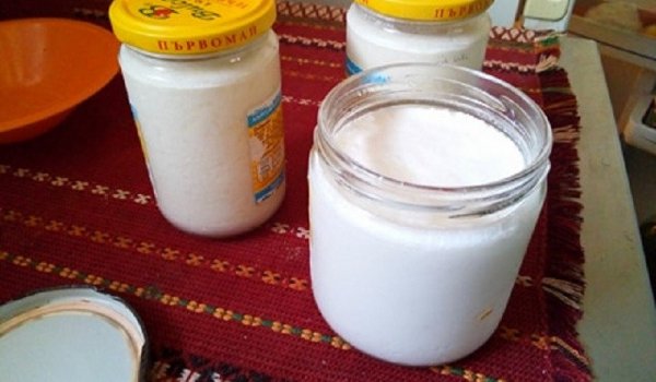 Кисело мляко в кукър