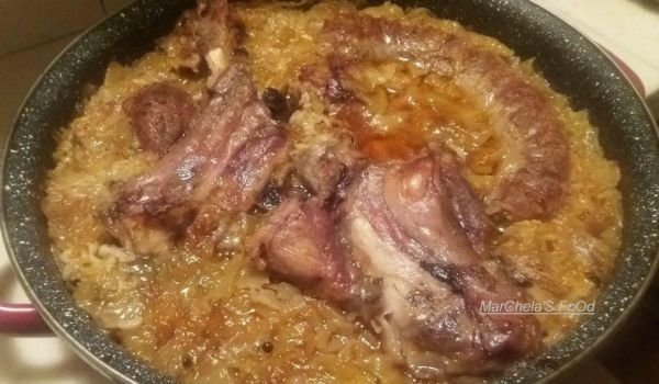 Кисело зеле с джолан и наденица - Моята Рецепта