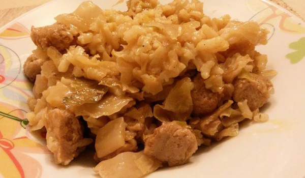 Кисело зеле с ориз и соеви хапки