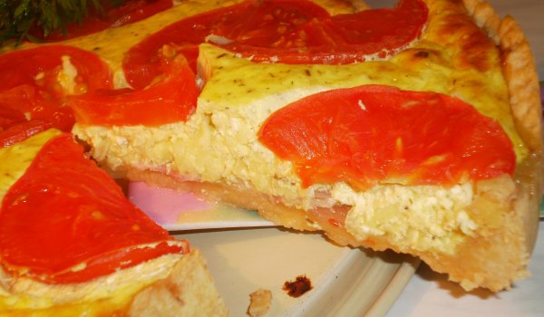 Киш с тиквички и бекон