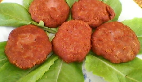 Кюфтенца с кайма и ориз