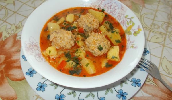 Кюфтенца с ориз и картофи