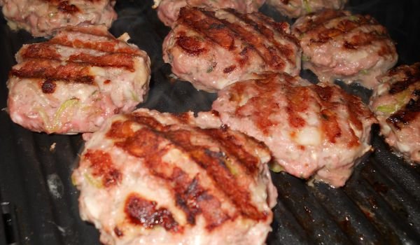 Кюфтета на грил с гъби