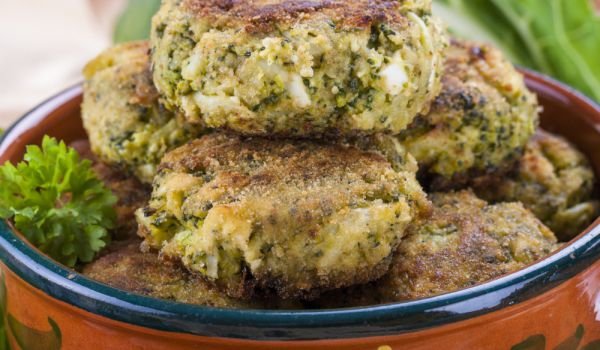 Кюфтета от броколи със сирене