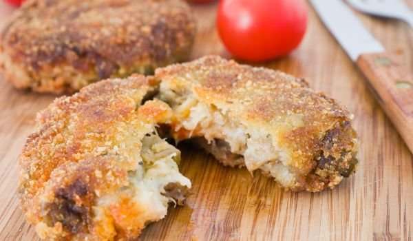 Кюфтета от патладжани с бадеми