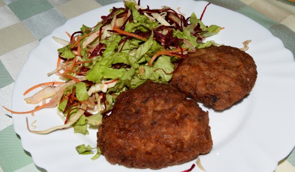 Кюфтета от праз с гарнитура