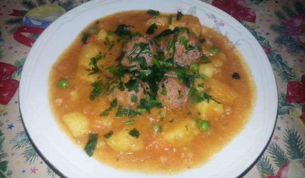 Кюфтета по чирпански с грах