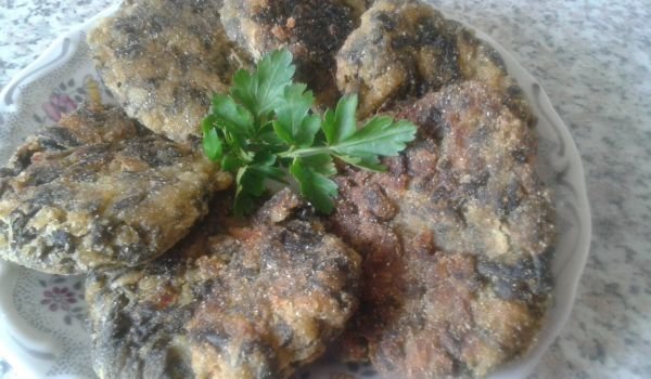 Кюфтета с киселец и лапад