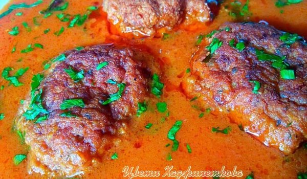 Кюфтета с маринован сос