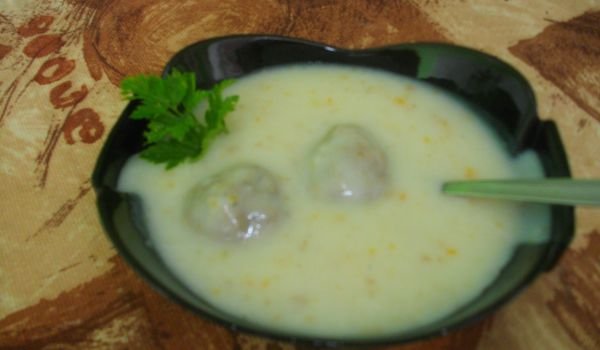 Кюфтета с разкошен сос