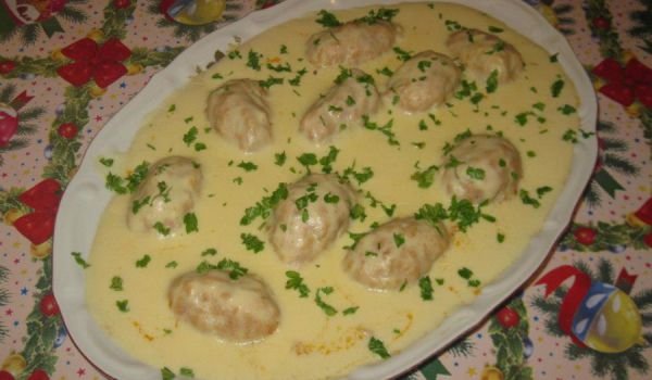 Кюфтета със сос