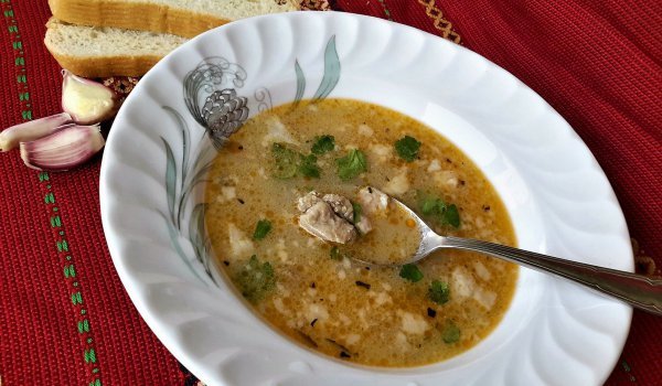 Класическа агнешка чорба