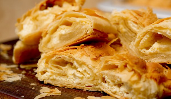 Класическа баница с точени кори
