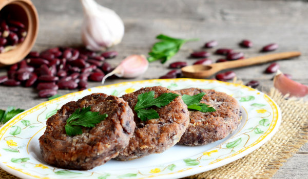 Класически бобени кюфтета