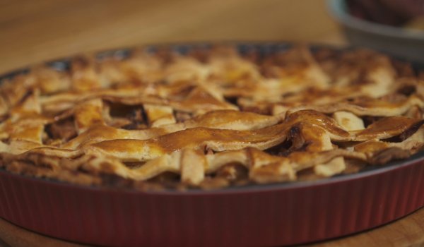 Класически ябълков пай