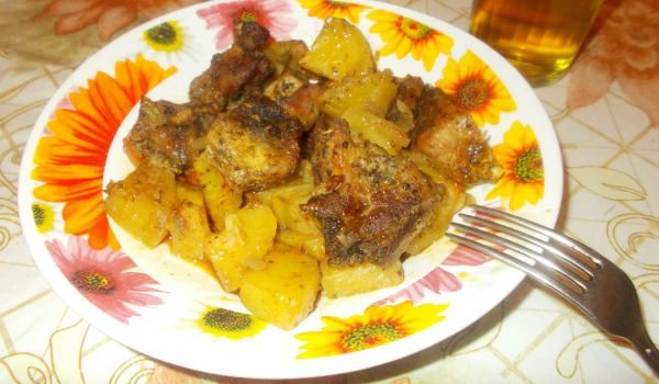 Класическо свинско с картофи