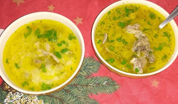 Кокоша супа с варена застройка