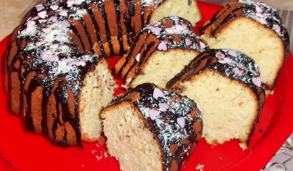 Кокосов кекс с какаова глазура