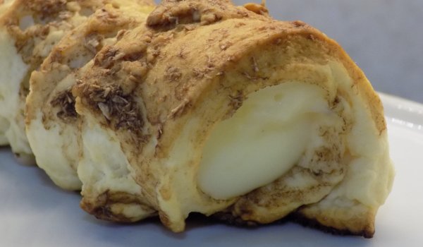 Кокосови фунийки с бял шоколад
