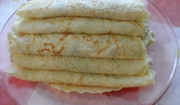 Кокосови палачинки с мед