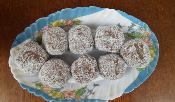 Кокосови петифури