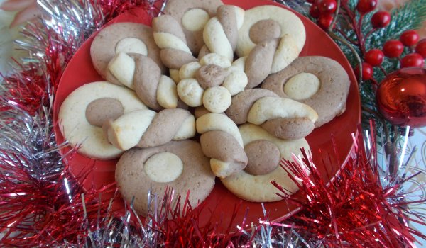 Коледни курабийки с какао
