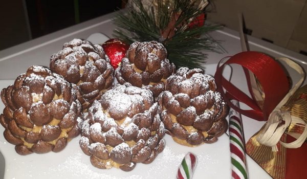 Коледни сладки шишарки