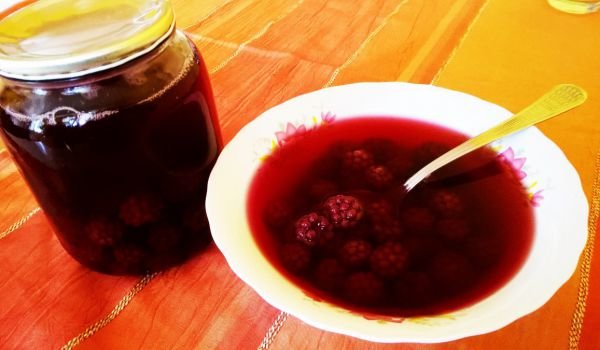 Компот от къпини