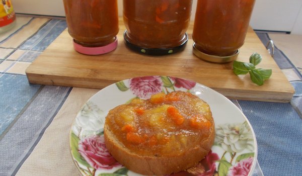 Конфитюр от ябълки и моркови