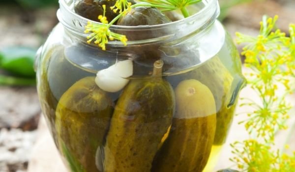 Корнишони в саламура