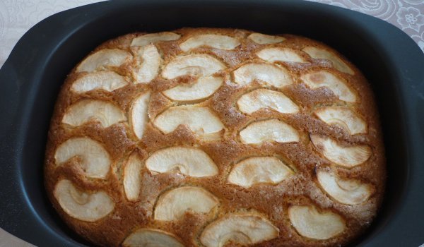 Корнуелски сладкиш с ябълки