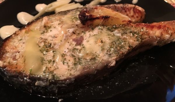 Котлет от сьомга с масло и бяло вино