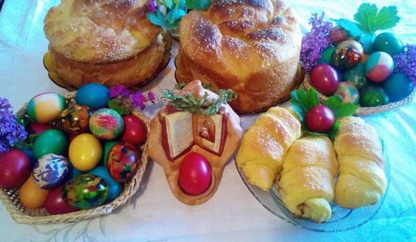 Козуначена пита с кисело мляко