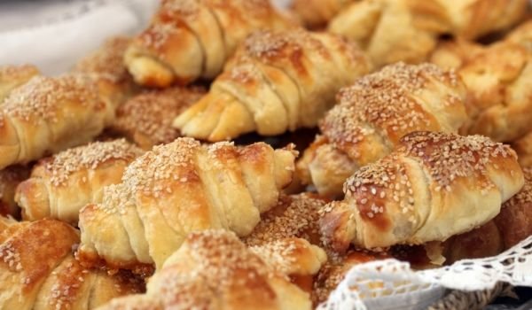 Козуначени кифлички с шоколад