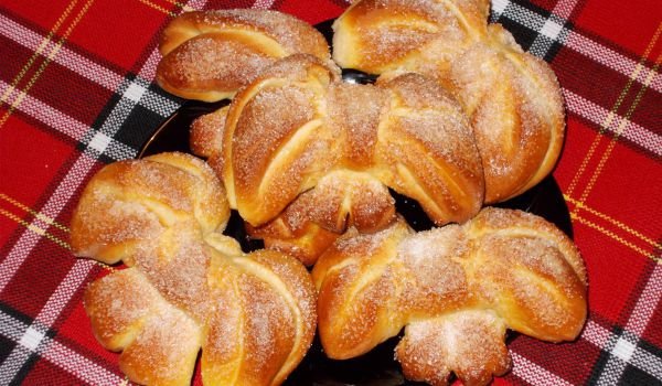 Козуначени панделки за Великден
