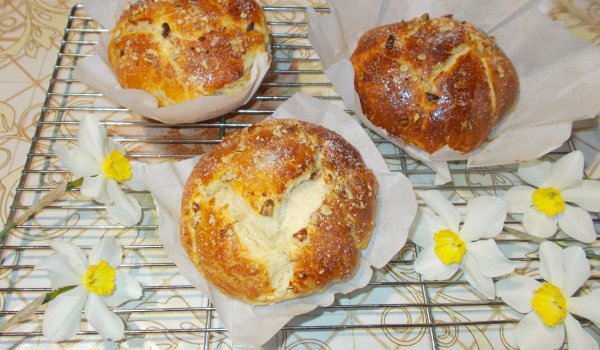 Козунак копче в купичка (оформяне в снимки)
